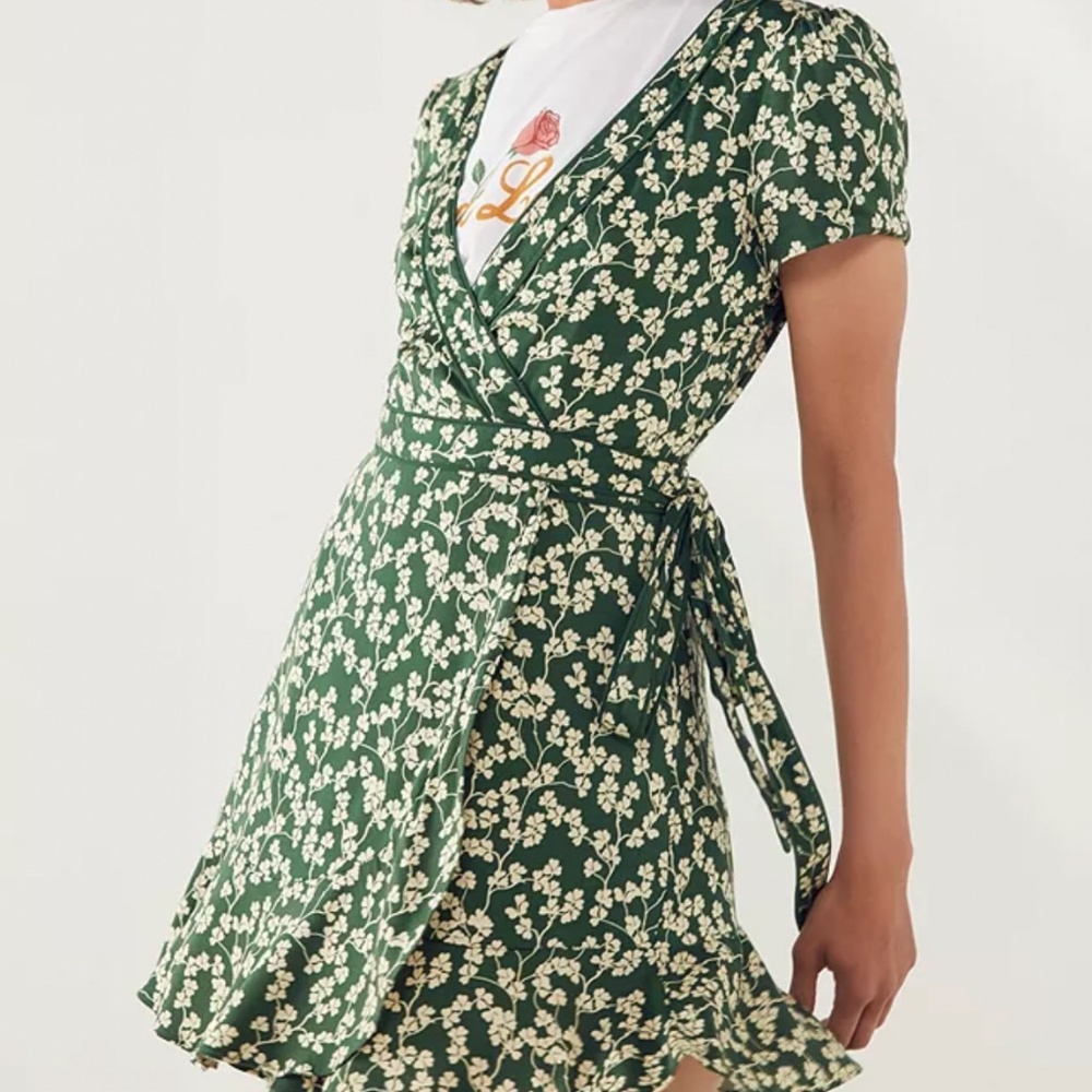 Urban Outfitters Kimchi Blue Green Floral Wrap Dress XL